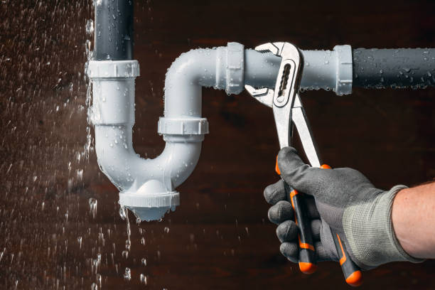 Professional Sewer Line Repair technician working in Farmington, MS